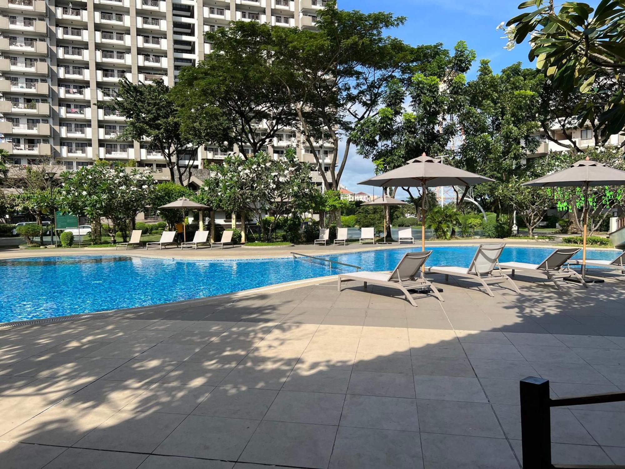 Stunning 2Br Apt, 65 Sq M Netflix At Rosewood Pointe Residences Near Bgc Manila Exterior foto